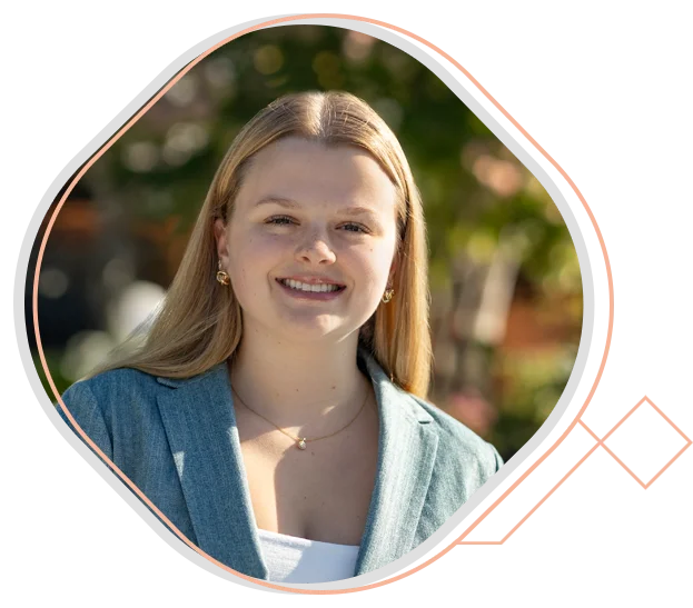 Ashley Croteau headshot